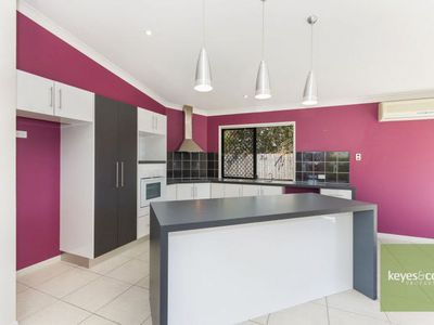 7 Sunningdale Pocket, Idalia