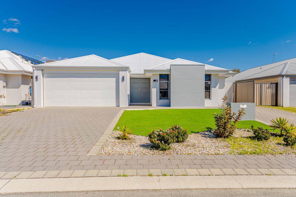 52 Bucker Street, Whitby