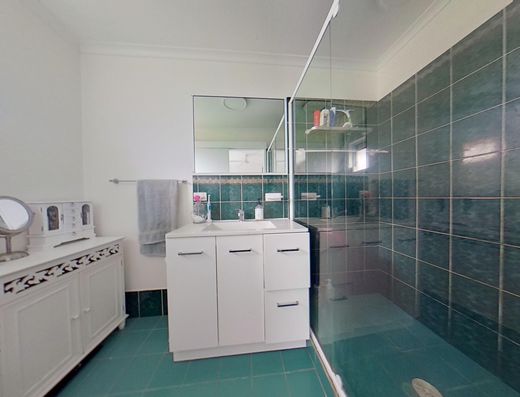 Fully Furnished 3 Bedroom Home with Tropical Pool image 8