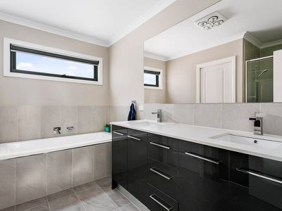 2 Chatfield Avenue, Capel Sound