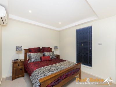 27 Nicholii Loop, Jerrabomberra