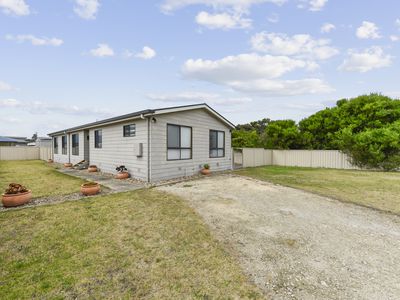 7 Linnell Drive, Beachport