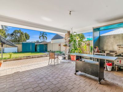 10 Holywell Street, Middle Swan