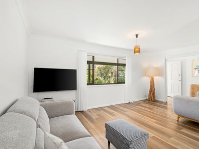 30 Bangalow Street, Narrawallee