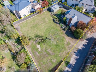 10 Abbey Lane, Mccrae