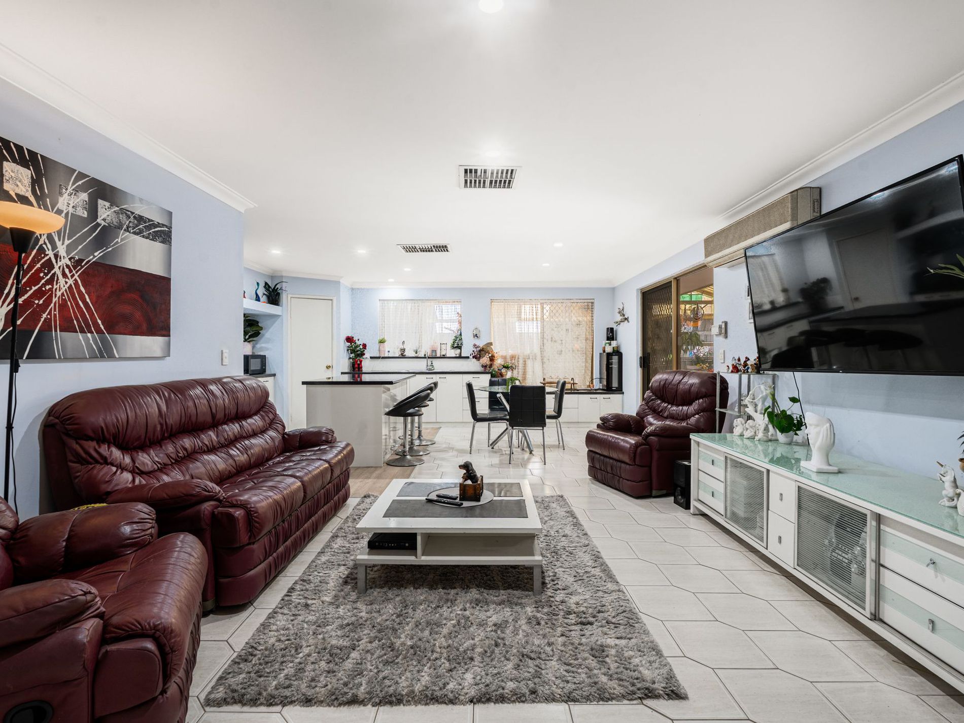 33 Roseheath Boulevard, Kiara