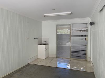 1 Twolyn Street, Urangan
