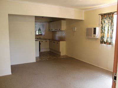 9 Perry Street, Churchill