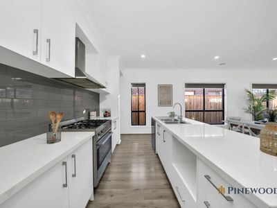 18 Respect Way, Tarneit