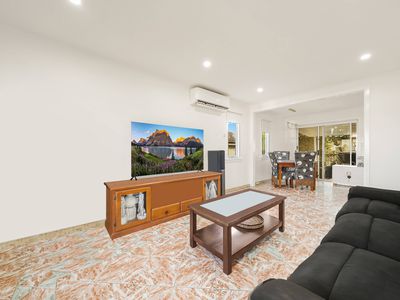 53 & 53a  Guernsey Street, Busby