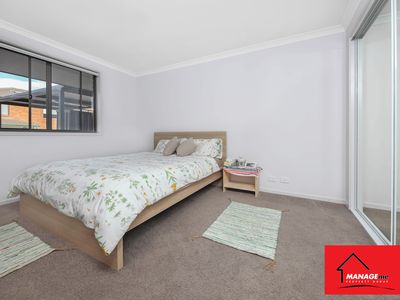 37 / 41 Lawrenson Circuit, Jacka