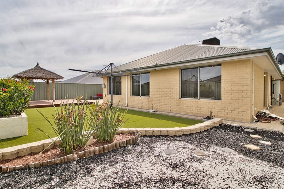 22 Searchers Crescent , Baldivis