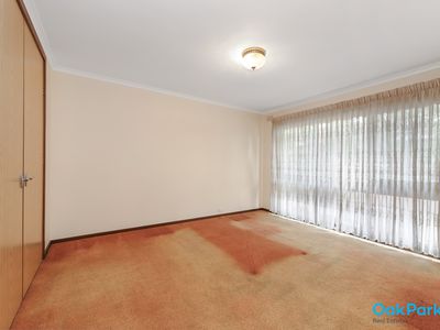 1 / 13 Ballater Street, Essendon