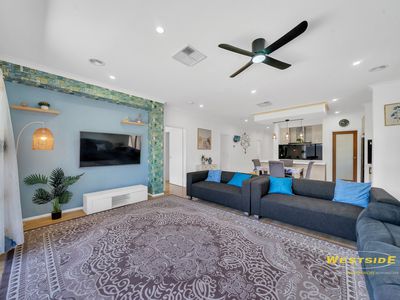 25 Cascade  Drive, Aintree