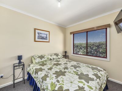 32 Cape Buffon Drive, Southend