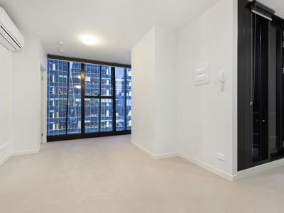 1901 / 568 COLLINS STREET, Melbourne