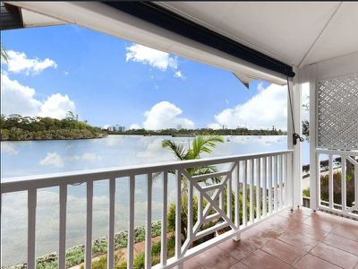 28F Hilly Street, Mortlake