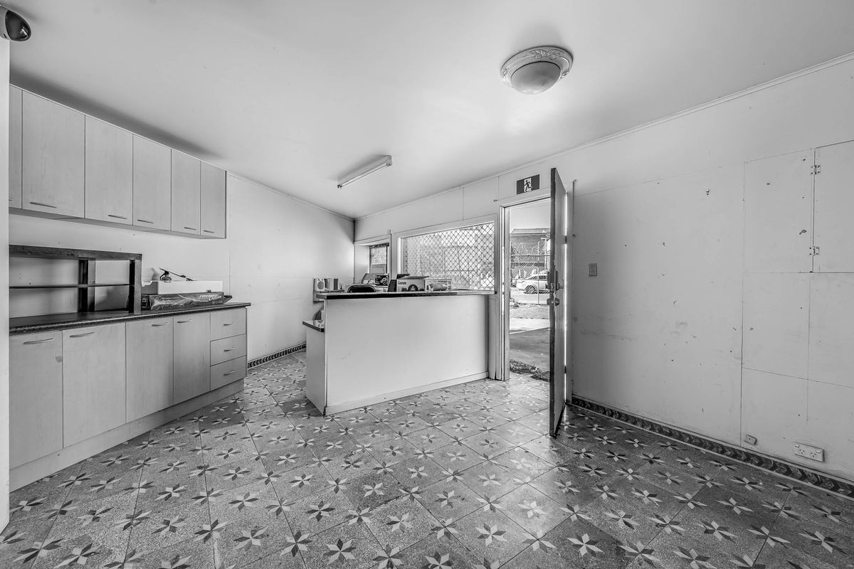 27 Central Avenue, Sunshine