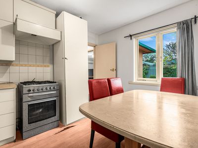 2 Bates Loop, Lockridge