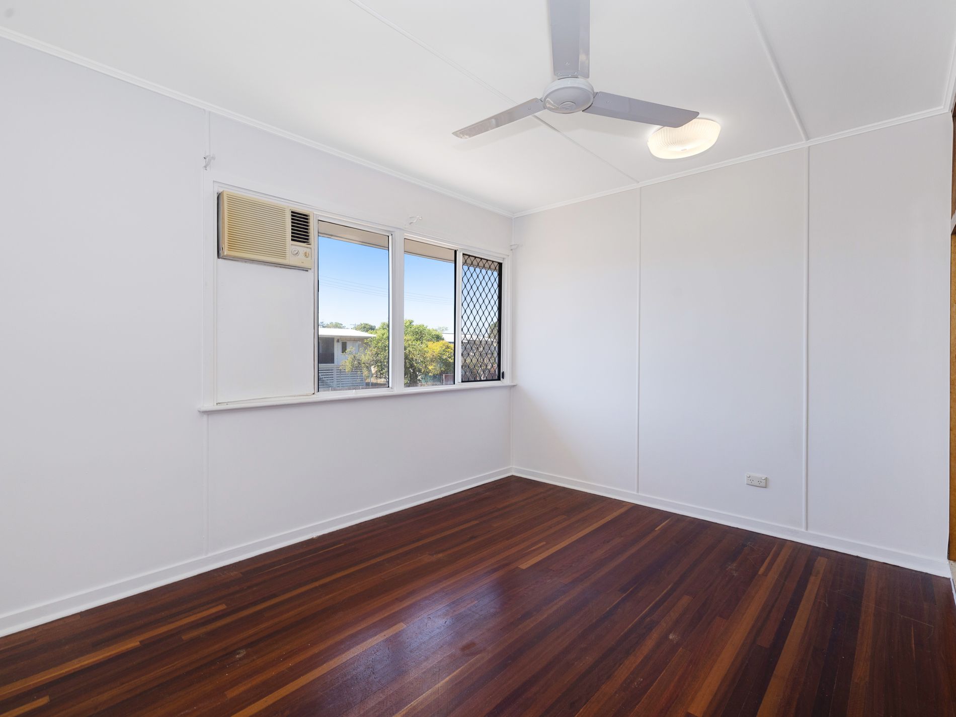 4 Aya Street, Heatley