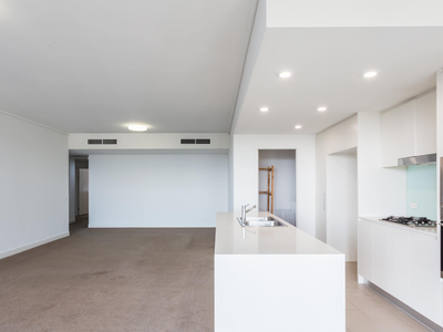 502 / 78 Rider Boulevard, Rhodes