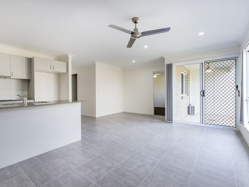 1 / 19 Prosperity Close, Bellbird Park