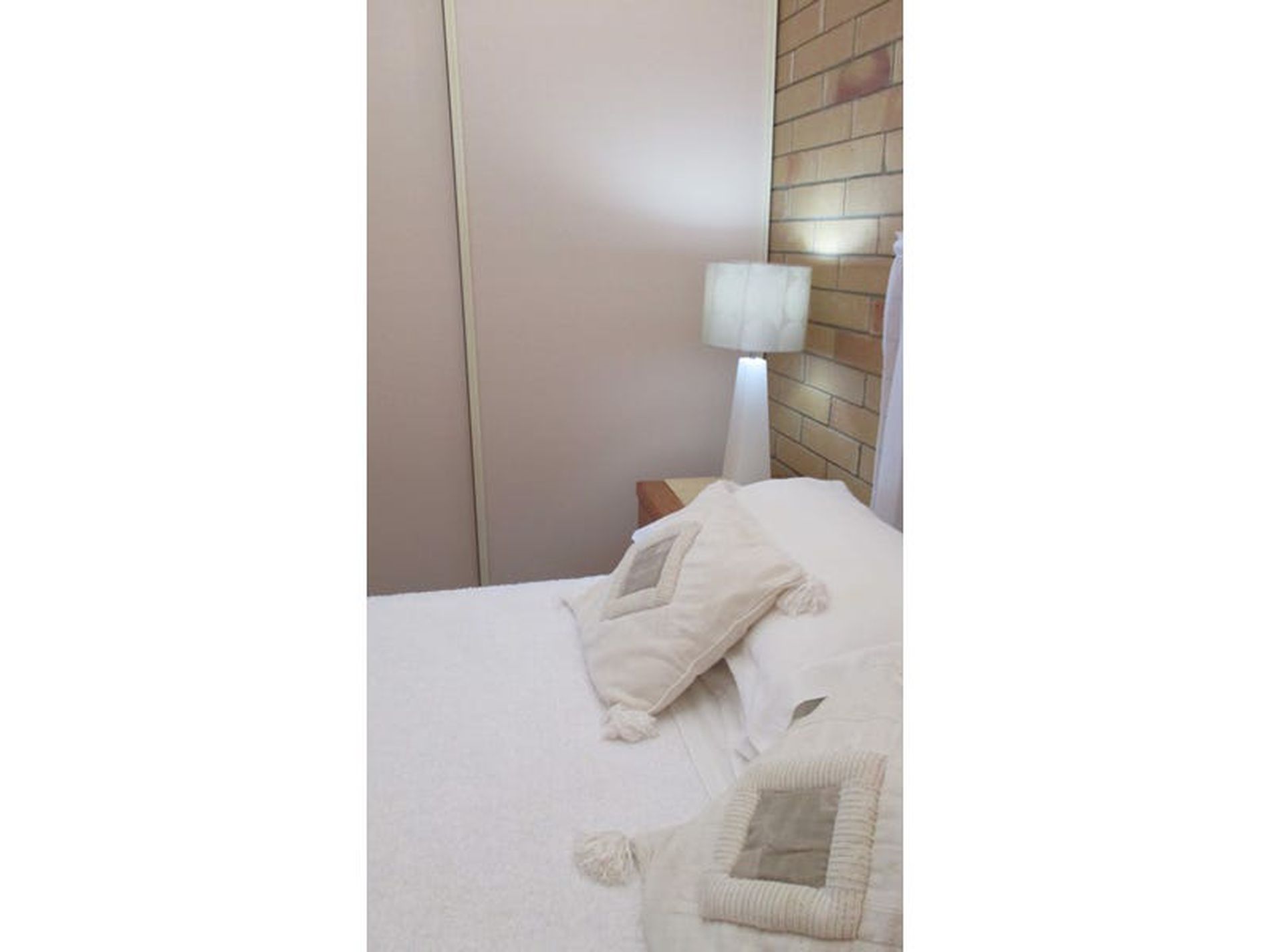 2 / 2 Poinciana Court, Woodgate