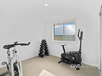 4 Manoora Way, Nowra