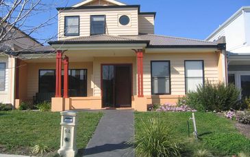 94 Fieldstone Boulevard, Beaconsfield