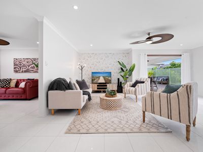 19 Belconnen Drive, Pimpama