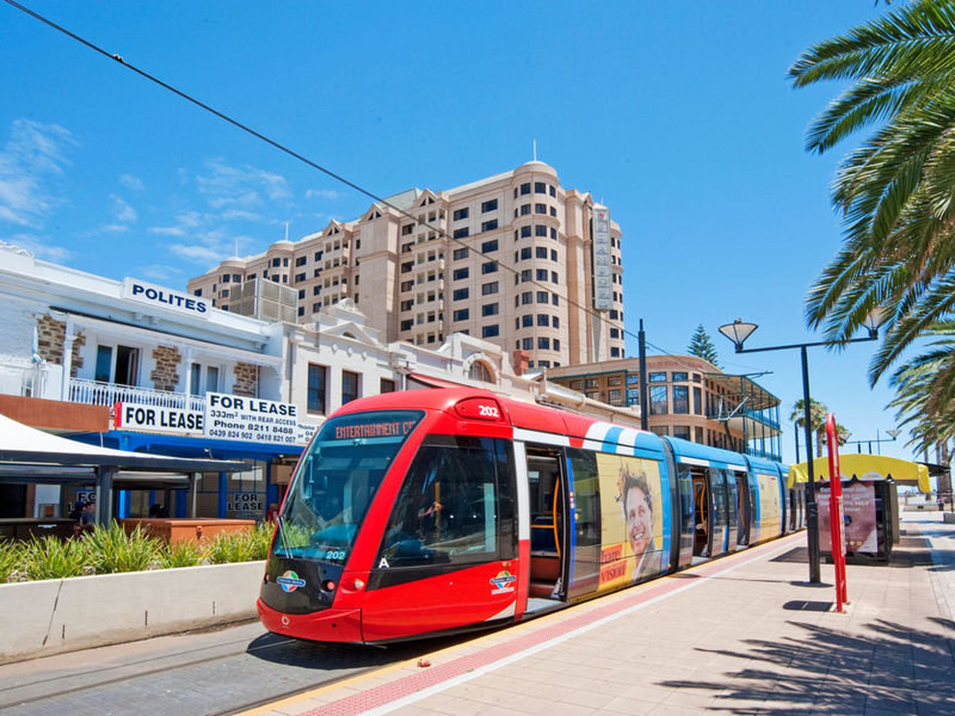 9 / 2 First Avenue, Glenelg East