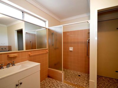 7 Bywood Way, Lynwood