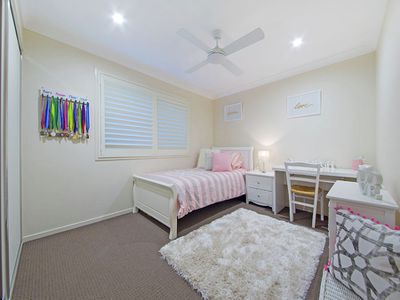 121 Ropley Road, Wynnum West