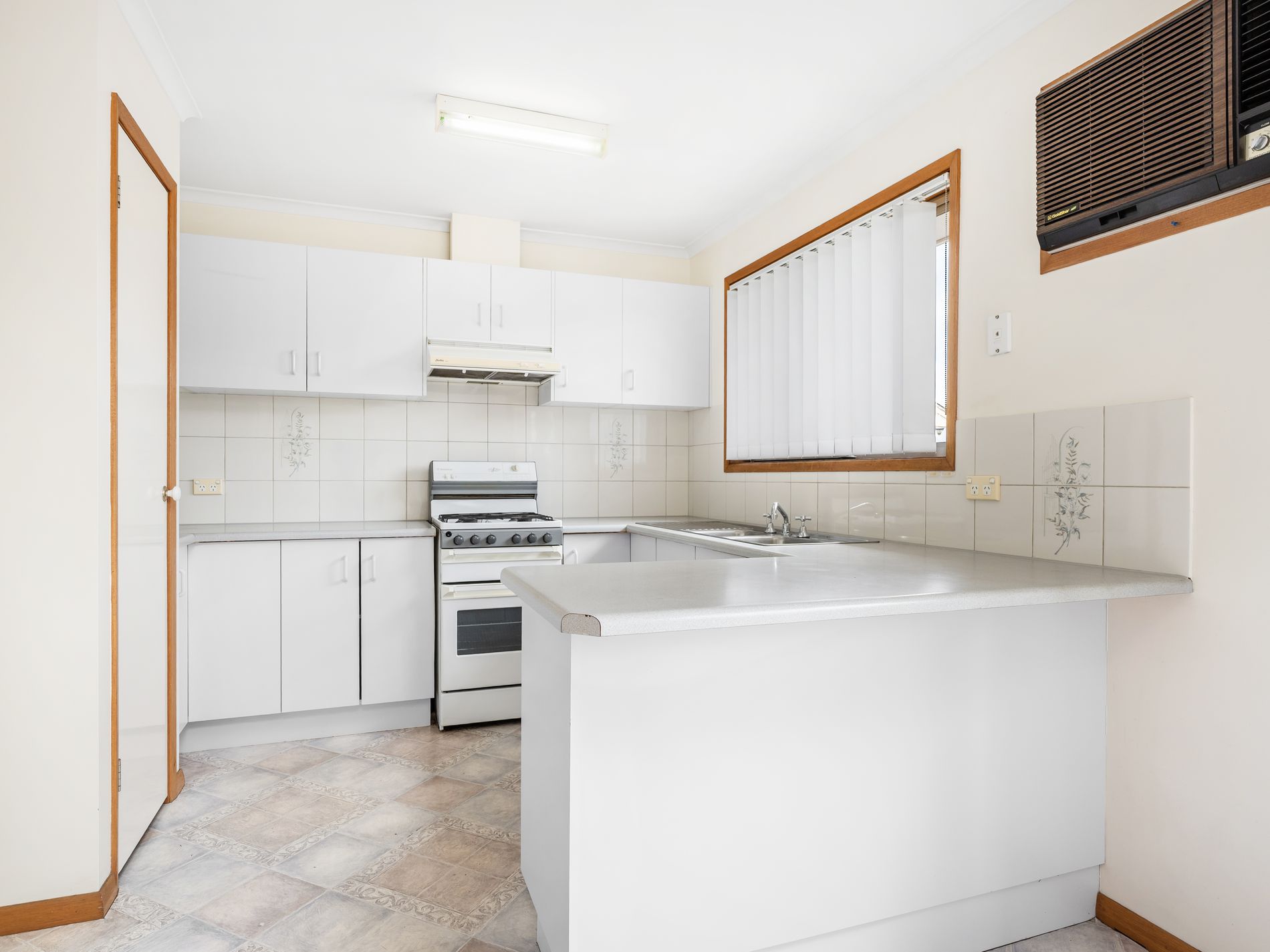 2 / 404 LAWRENCE STREET, Wodonga