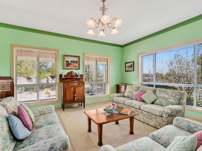 1 Barry Place, Crookwell