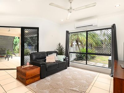 12 Chystanthus Street, Trinity Park