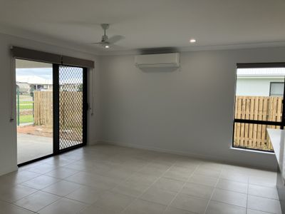 7 Arkhurst Street, Bushland Beach