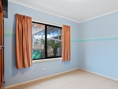 25 Saddle Road, Kettering
