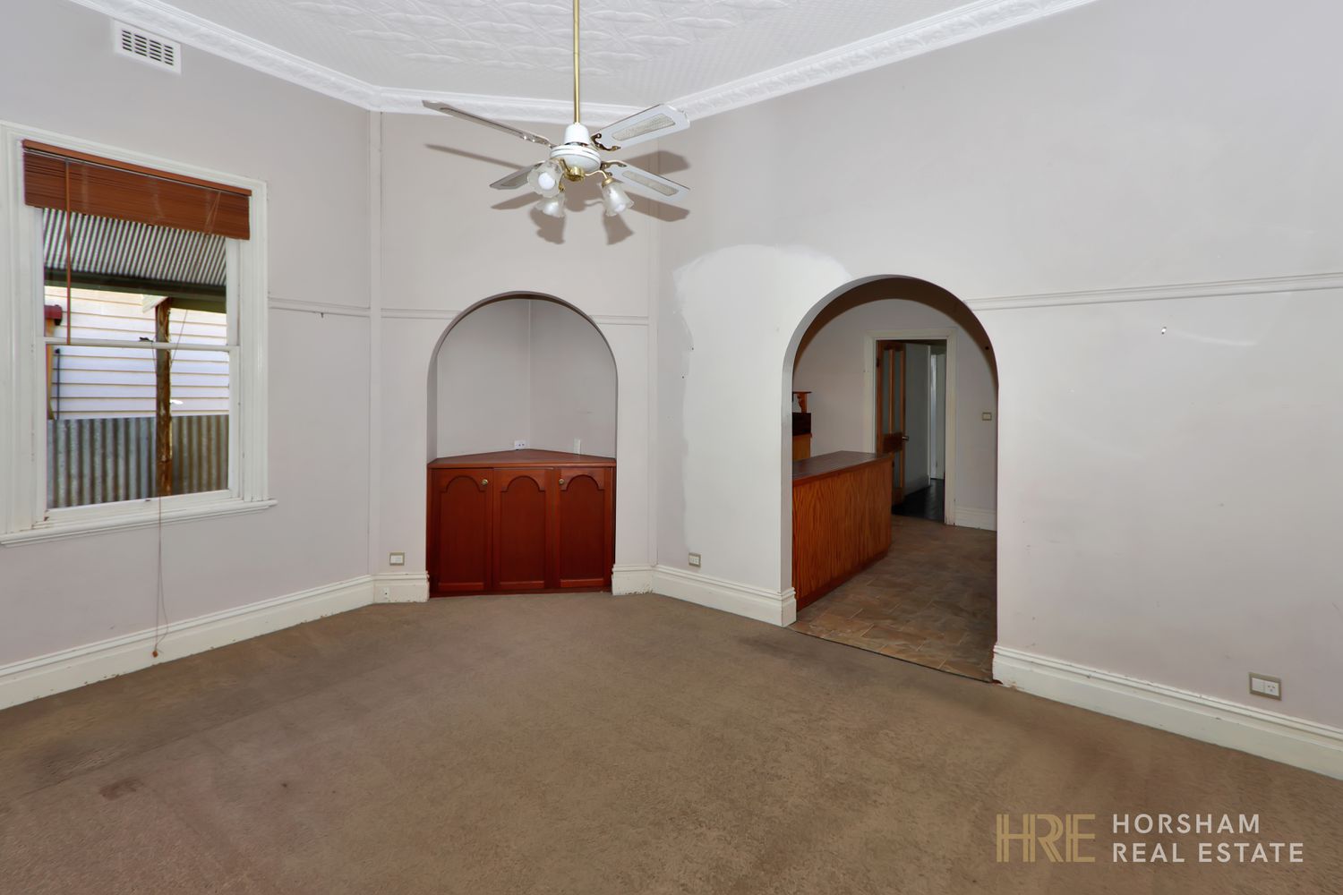 9 Henry Street, Horsham