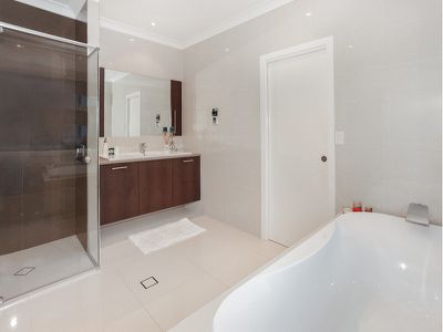 2 Kinsale Court, Kuluin