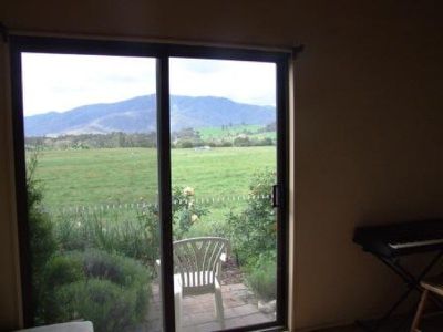 53 Valley Avenue , Mount Beauty