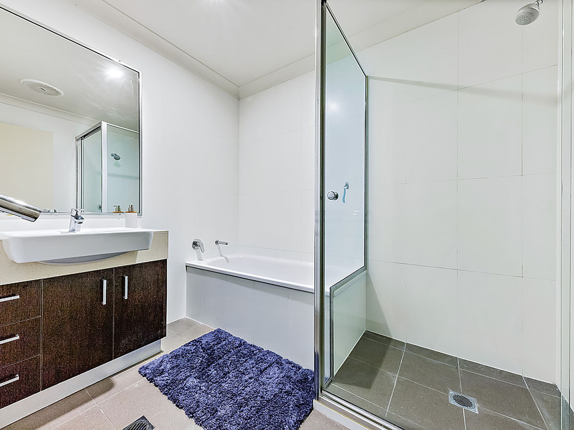 2 / 47 Endeavour Circuit, Cannonvale