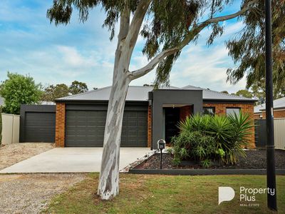 25 Barnett Drive, Kangaroo Flat