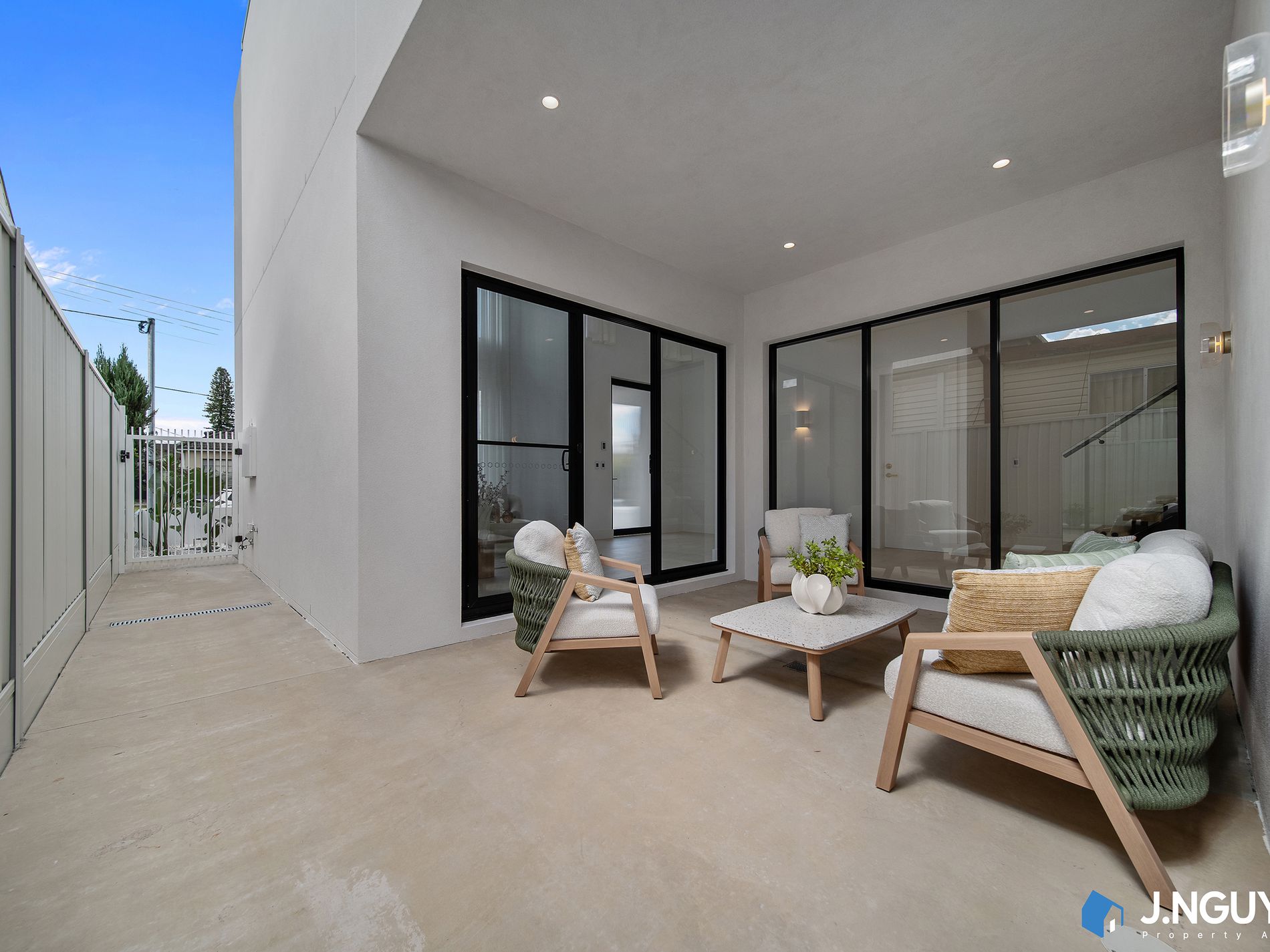 10 Benelong Avenue, Smithfield