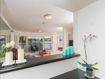 4 / 4 Harbourview Crescent, Abbotsford