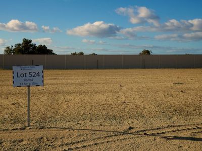 Lot 524 Clivia Heights, Sinagra