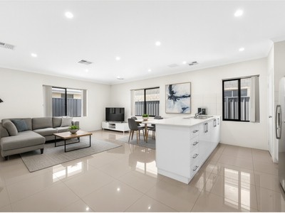 28 Mornington Crescent, Wandi