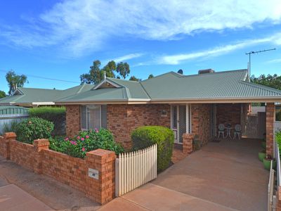 2 / 14 Frank Street, Kalgoorlie