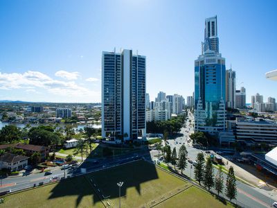 1302 / 70 REMEMBRANCE DRIVE, Surfers Paradise