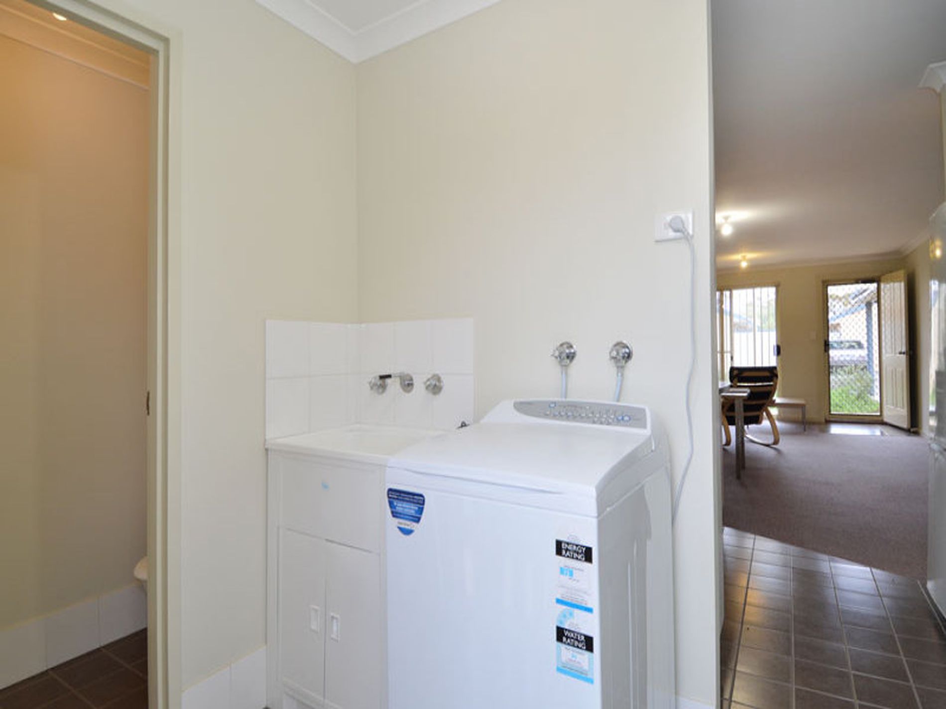 7 / 3 Great Eastern Hwy, Somerville